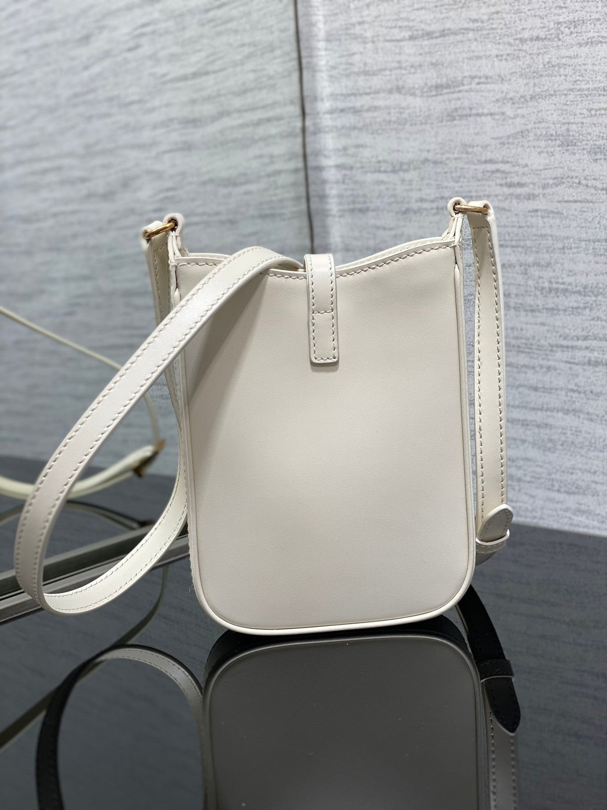ysl-le-5-a-7-mini-white-bag-13x20x4cm Crossbody