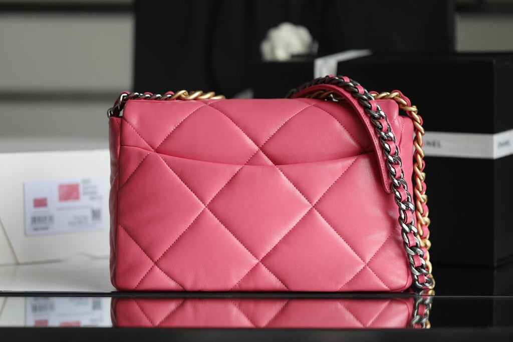 chanel-19-flap-bag-medium-pink-30cm Crossbody
