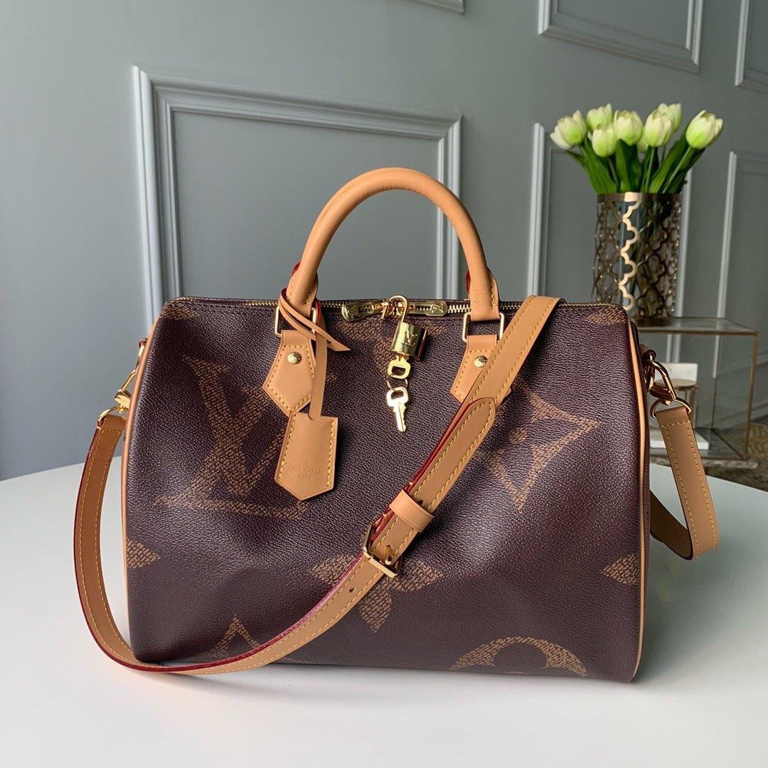 louis-vuitton-bag-25 Crossbody
