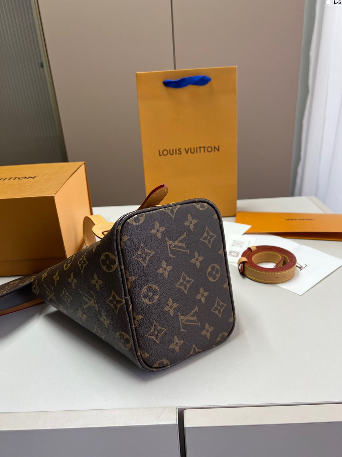 louis-vuitton-lv-vintage-bucket-tote-bag-17x18cm Tote