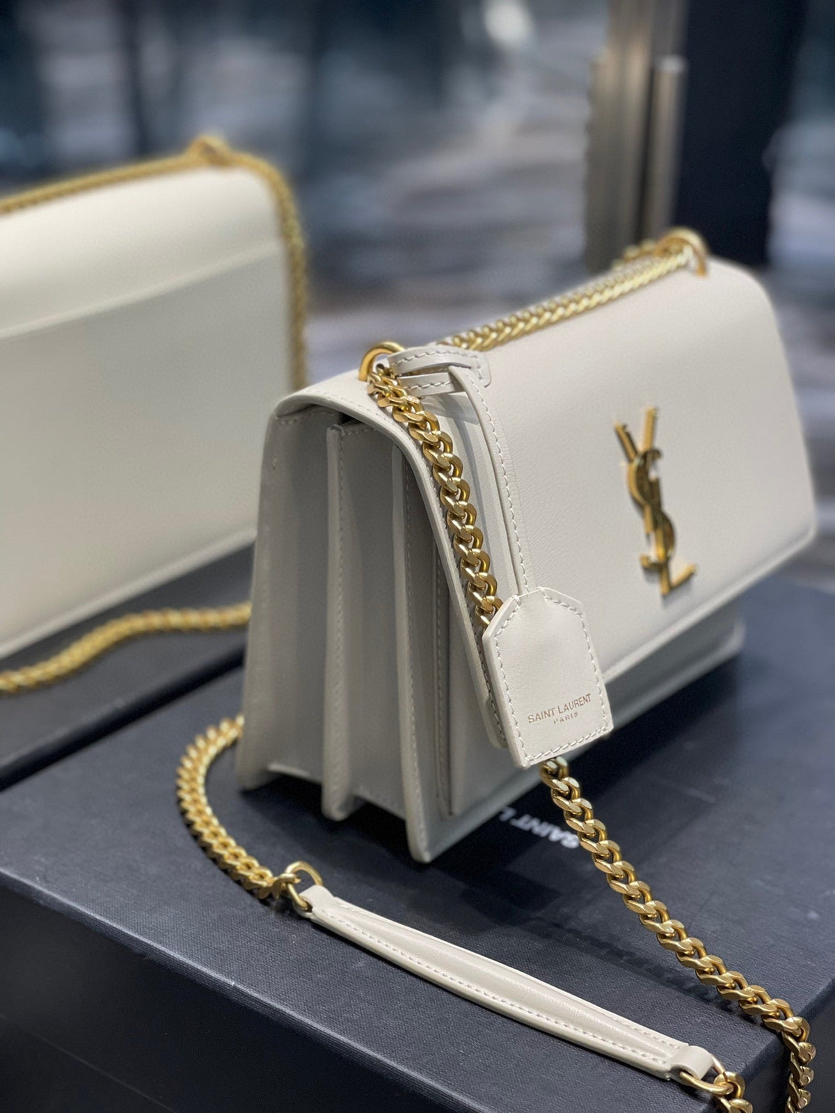 ysl-medium-sunset-bag-22-white-lambskin-gold-tone-22-x-16-x-8cm Crossbody