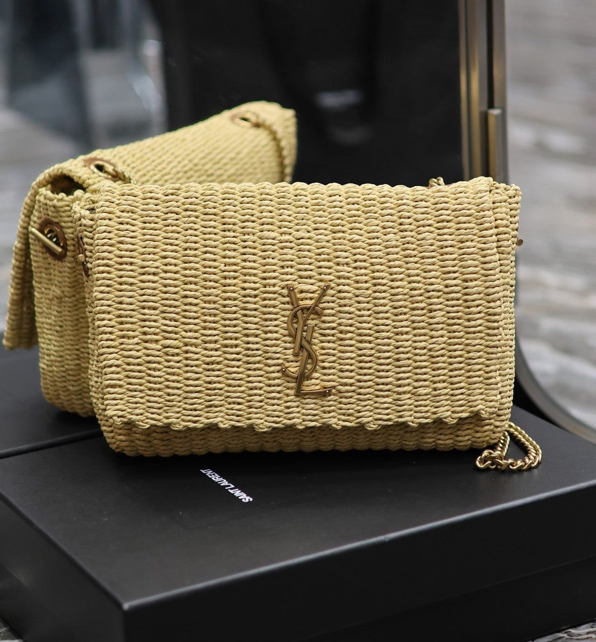 ysl-kate-in-raffia-28-5-20-6cm Crossbody
