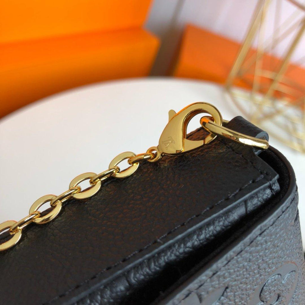 louis-vuitton-felicie-pochette-black Handle