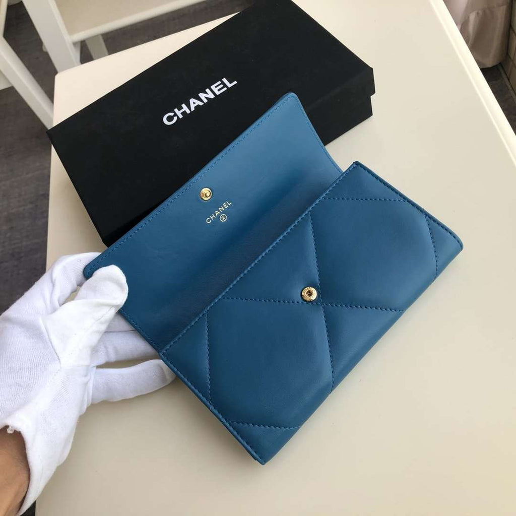 chanel-19-quilted-flap-wallet-copy ohter