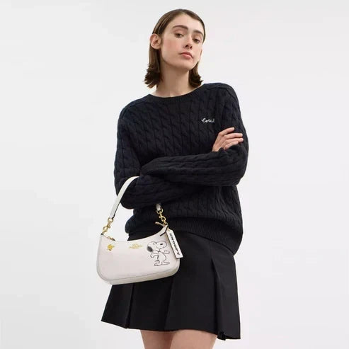 peanuts-teri-snoopy-shoulder-bag Shoulder