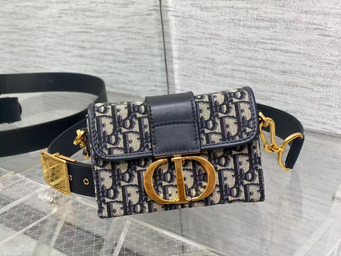 dior-30-montaigne-mini-box-17-5cm-002 Crossbody