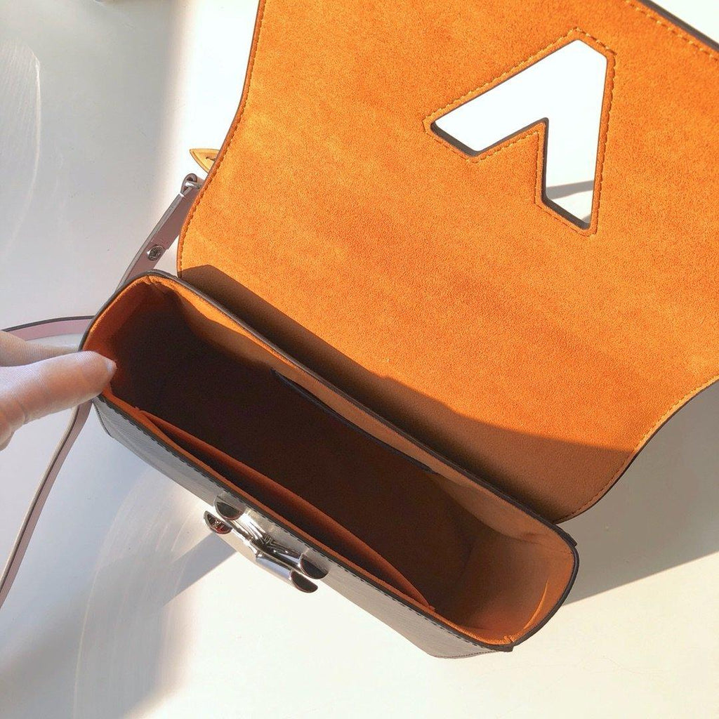 twist-mm-12 Crossbody