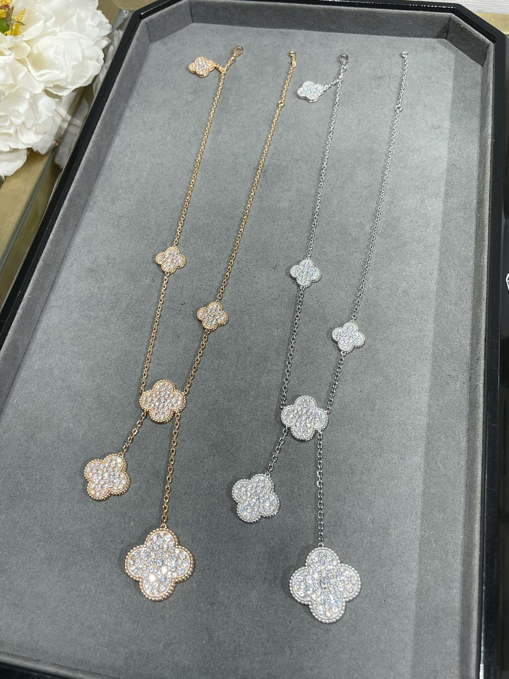 VCA CLOVER 6 MOTIF DIAMOND PAVED NECKLACE