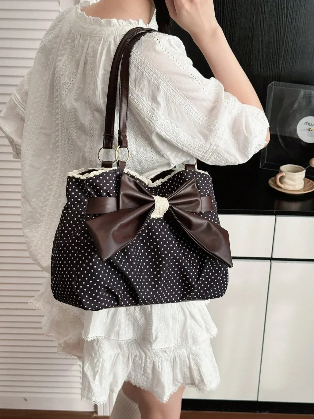 large-polka-dot-ruffle-tote-bag Tote