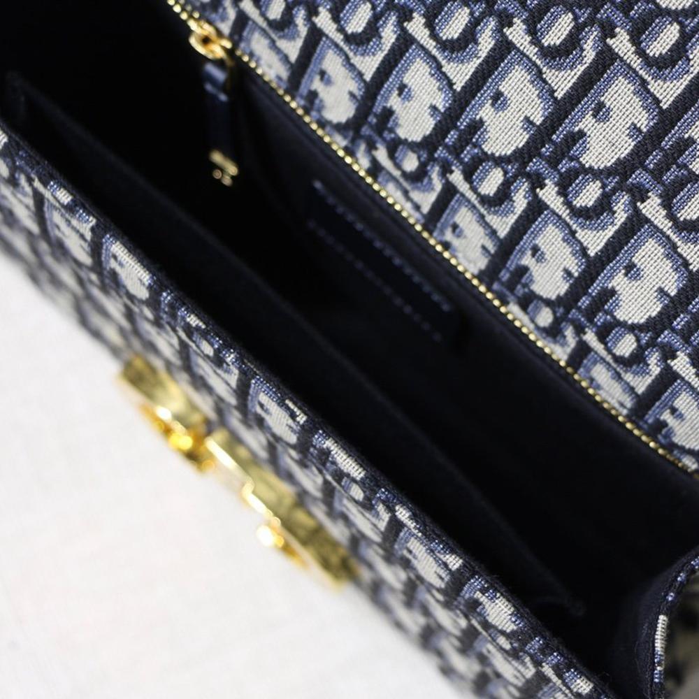 30-montaigne-bag-10 Crossbody