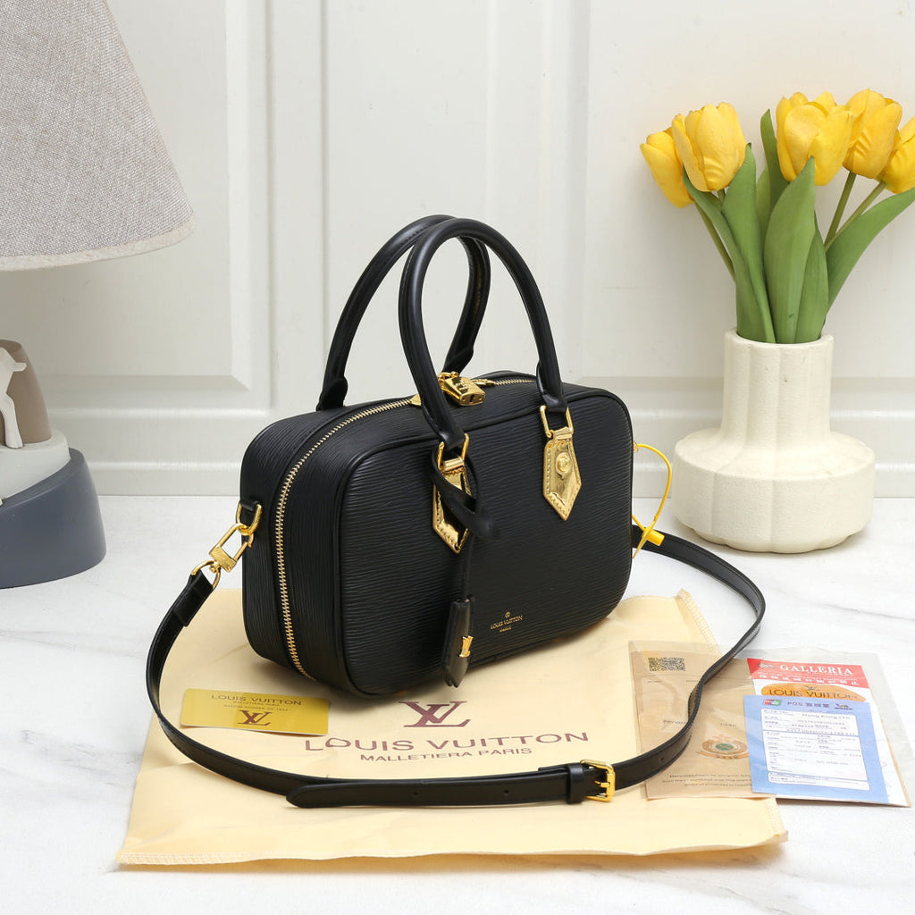 louis-vuitton-lv-trend-tote-bag-black-26x10x16cm Handle