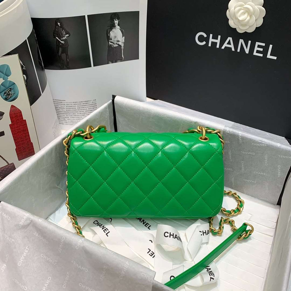 copy-chanel-flap-bag-with-handle Handle
