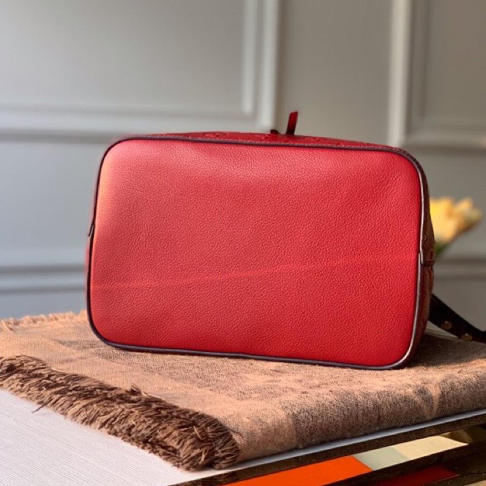 louis-vuitton-neonoe-bb-4 Crossbody