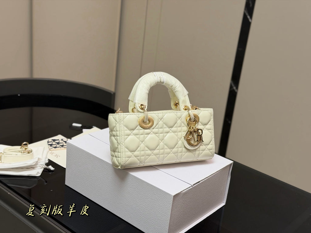 serenityll-181942-luxury-bags-22cm Handle