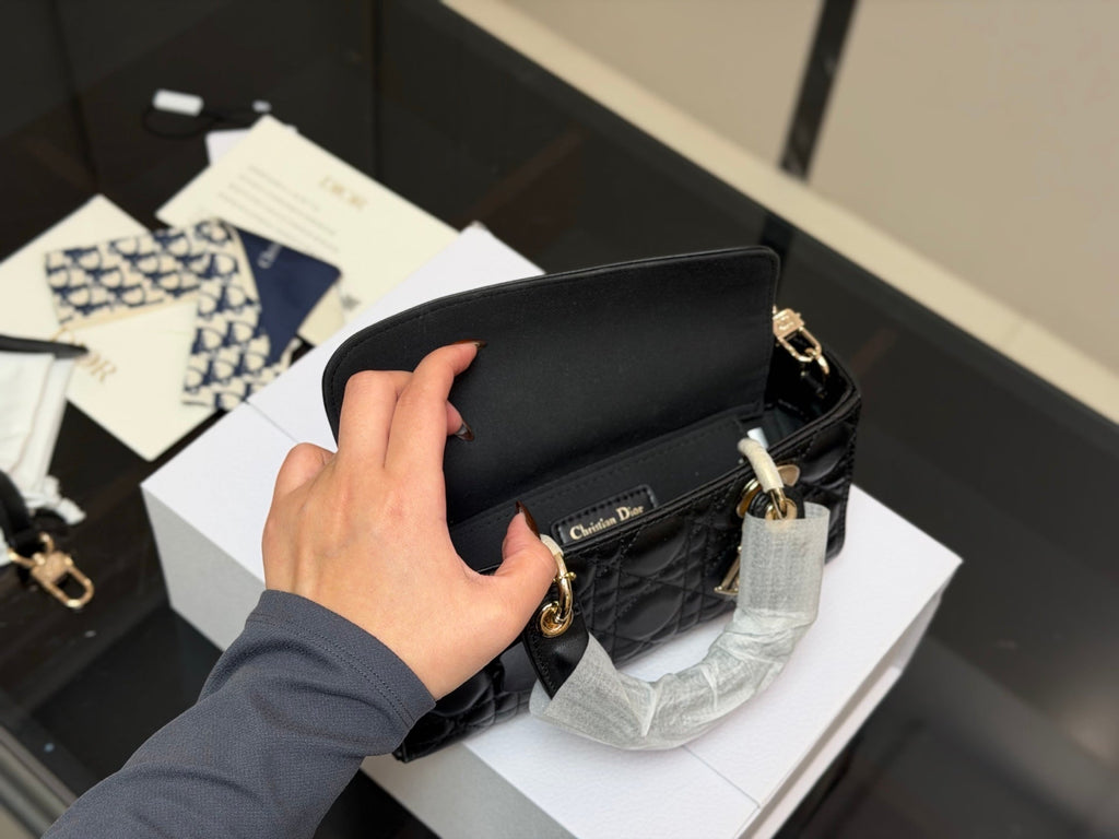 serenityll-181943-luxury-bags-22cm Handle