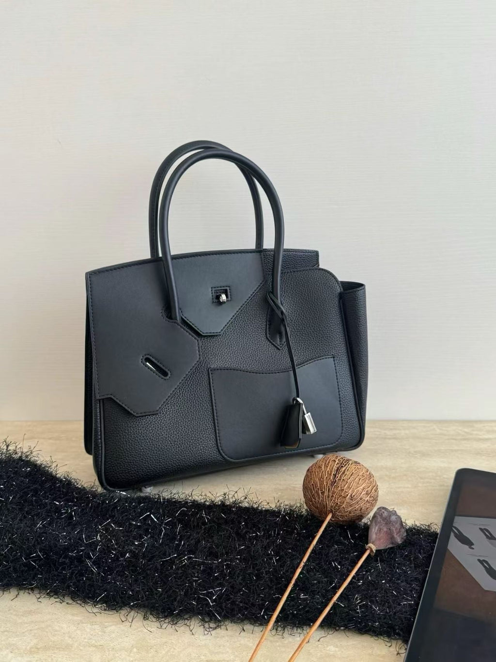 limited-edition-hermes-birkin-desordre Handle