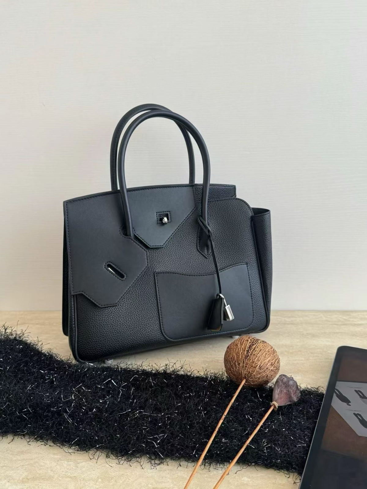 limited-edition-hermes-birkin-desordre Handle