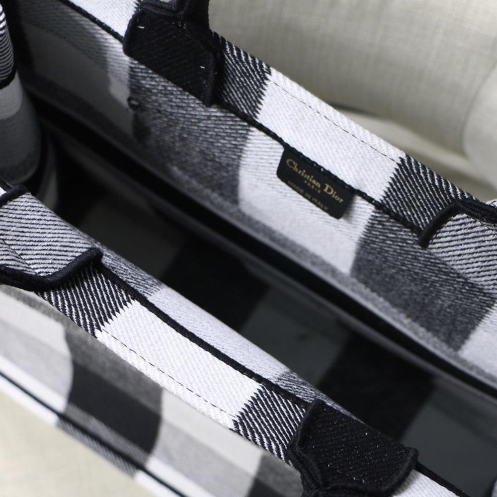 dior-book-tote-3 Tote