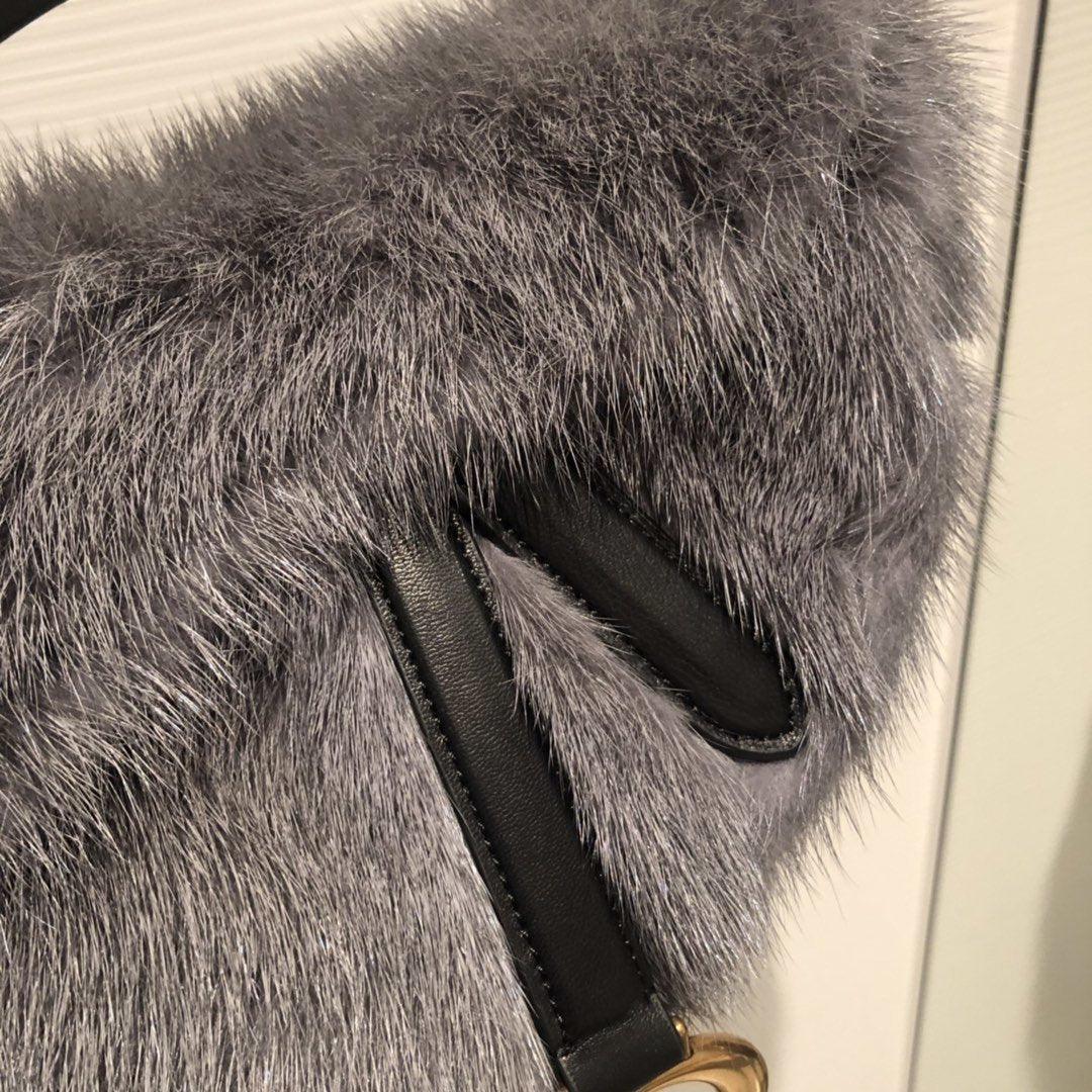 saddle-bag-6 Handle