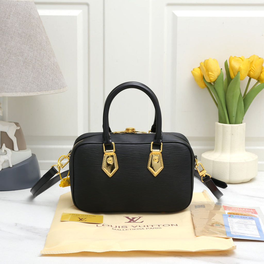 louis-vuitton-lv-trend-tote-bag-black-26x10x16cm Handle