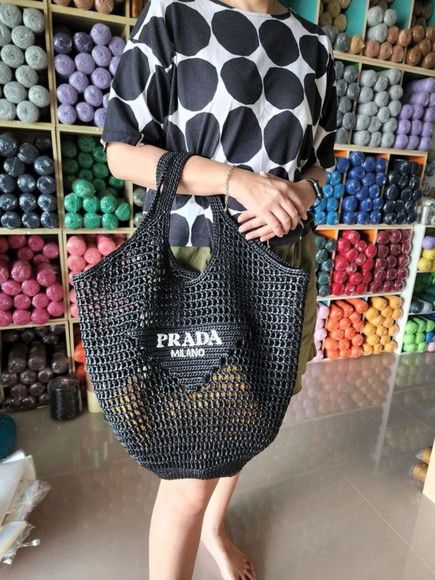 prada-raffia-tote-bag-black Tote