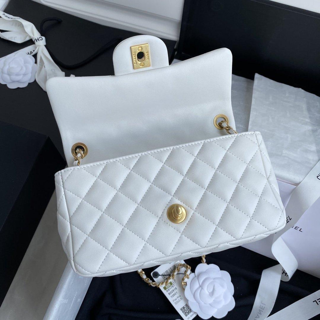 mini-flap-bag-6 Crossbody