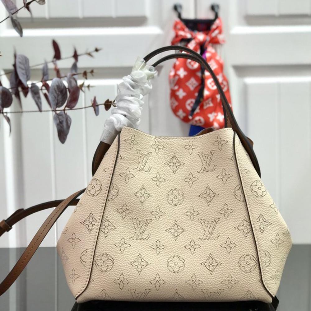 hina-pm-1 Tote