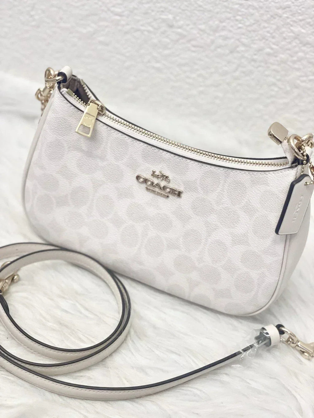 coach-women-s-teri-shoulder-bag-signature-canvas Shoulder