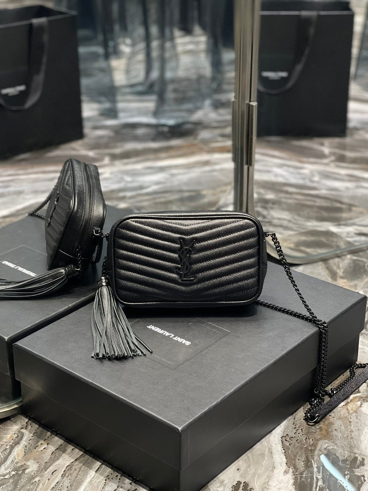 ysl-loulou-mini-camera-bag-18cm-black Crossbody