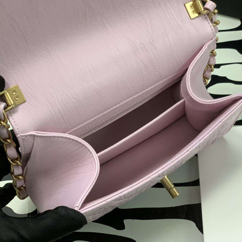 chanel-flap-bag-7 Crossbody