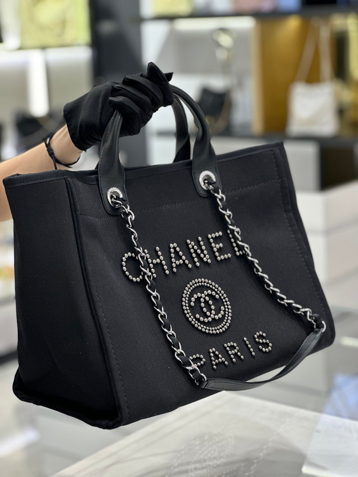 chanel-natural-canvas-and-black-leather-large-pearl-deauville-tote-30x39x22cm Tote