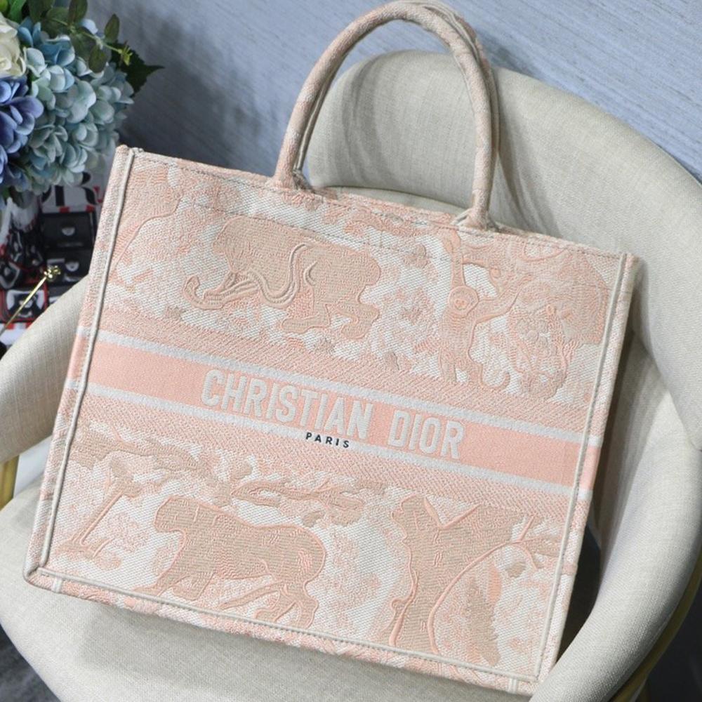 dior-book-tote-8 Tote