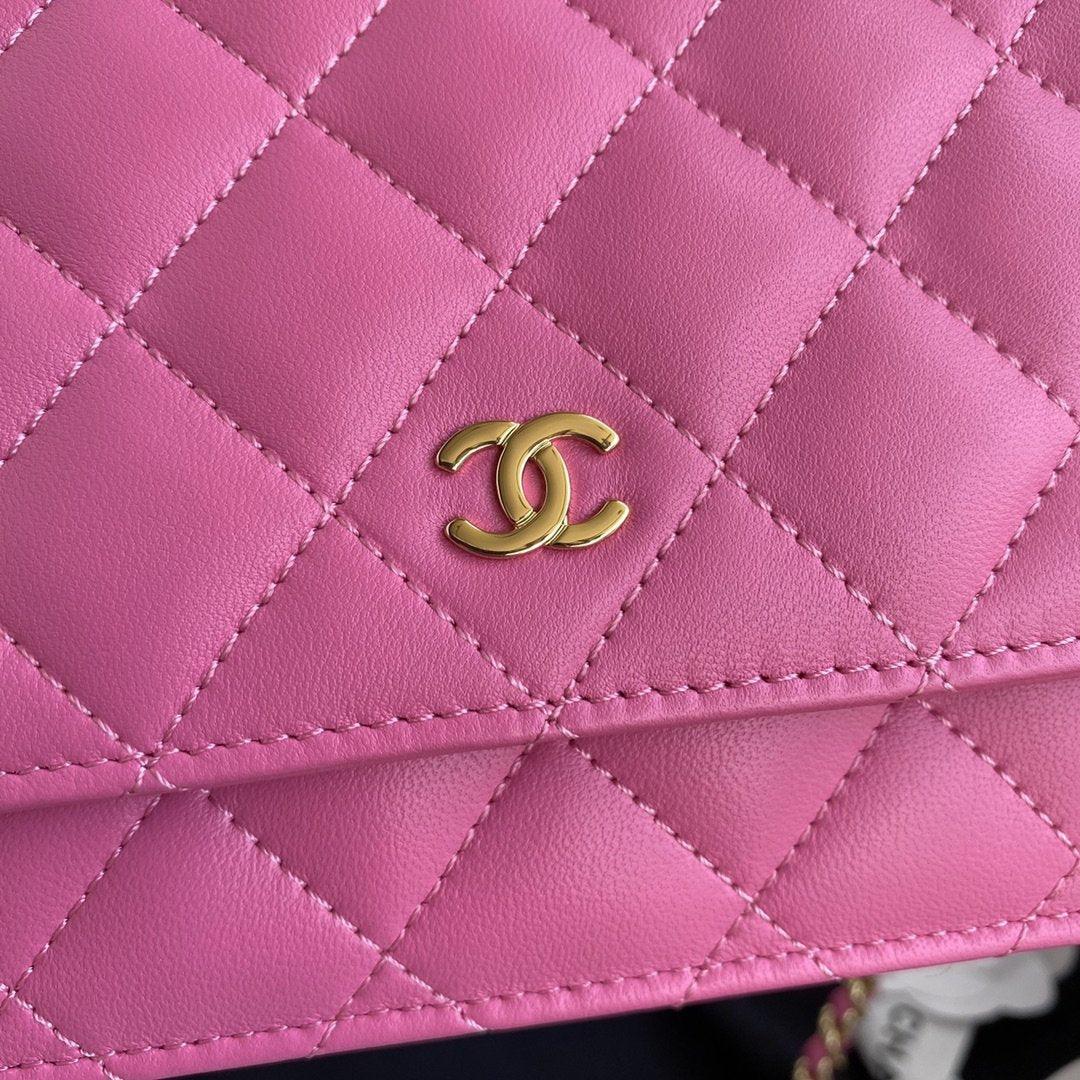 classic-handbag-3 Crossbody