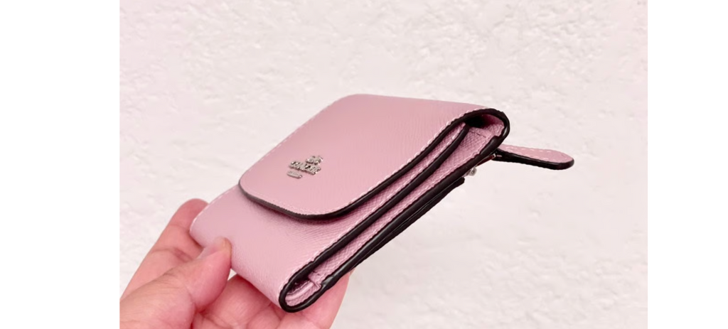 coach-leather-small-wallet-in-pink ohter