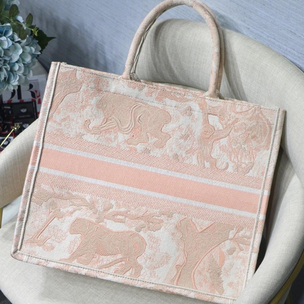 dior-book-tote-8 Tote