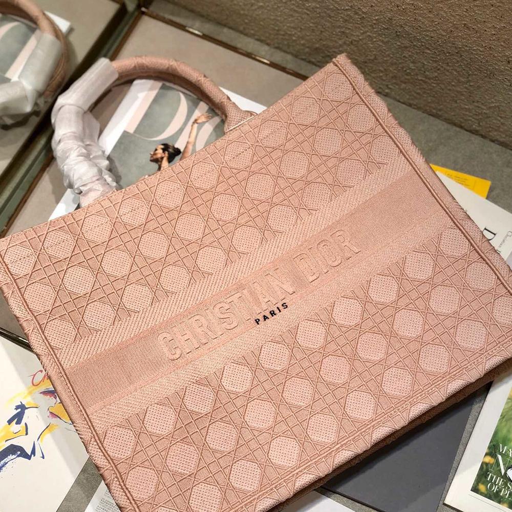 dior-book-tote-16 Tote