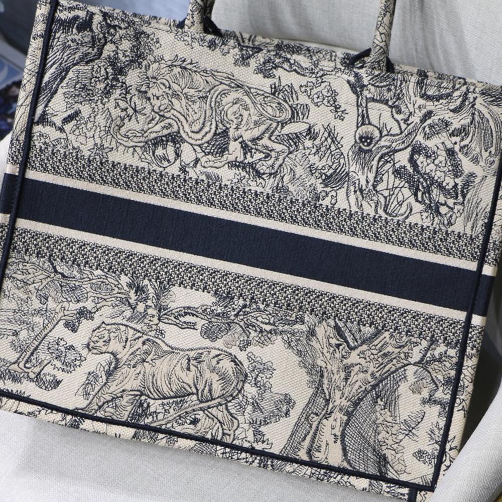 dior-book-tote-6 Tote