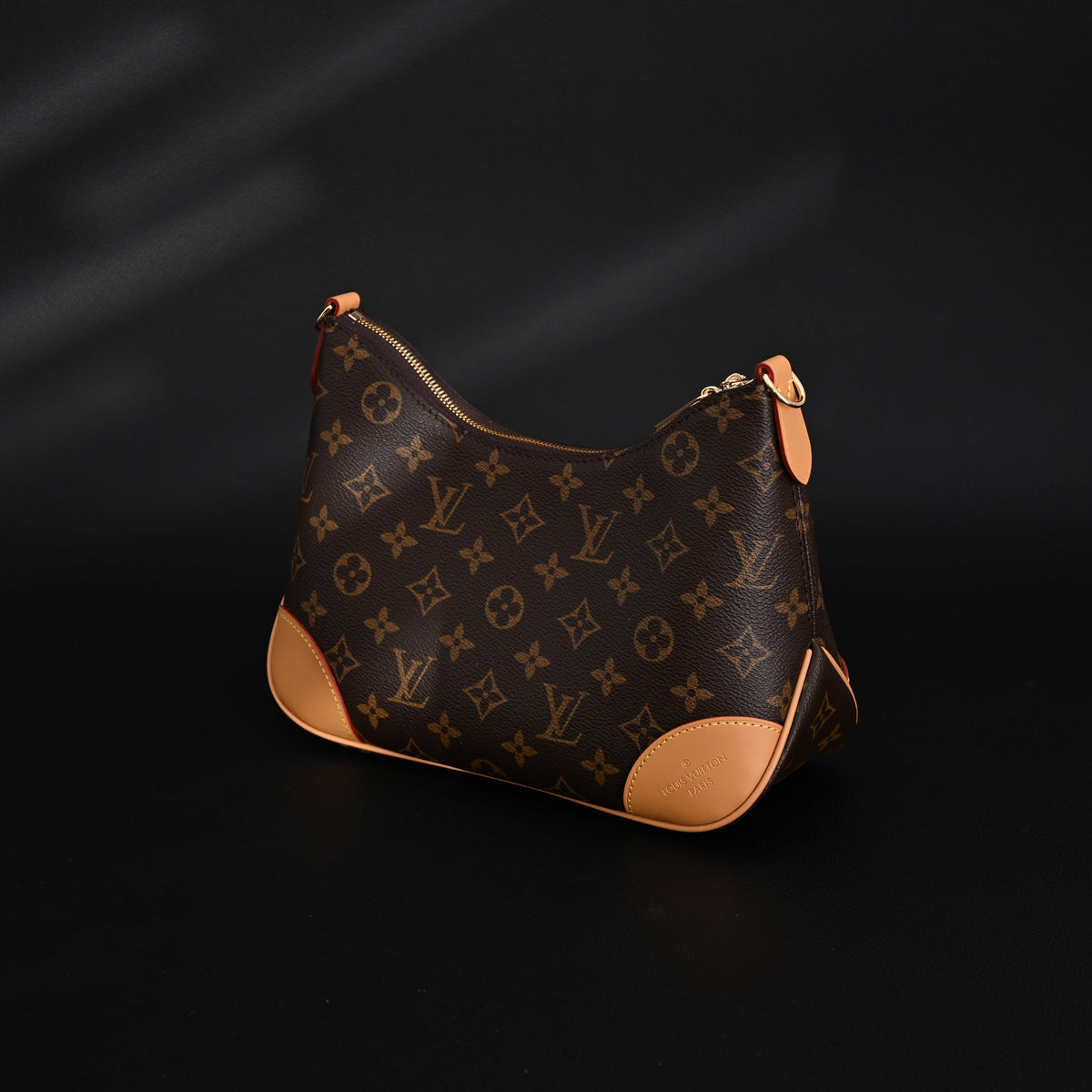louis-vuitton-boulogne-monogram-canvas-shoulder-bag-classic-brown-with-vachetta-leather-trim-m45832 Shoulder