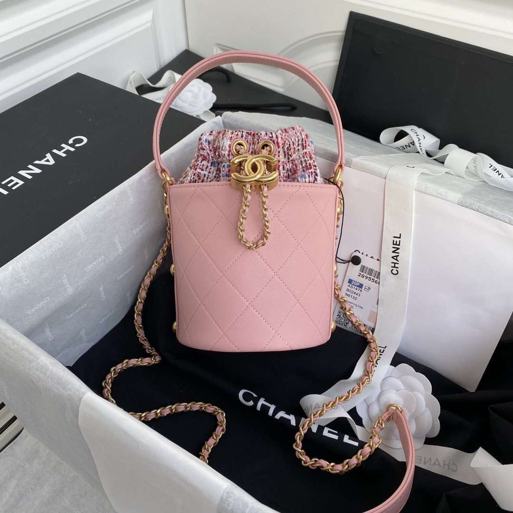 chanel-2020-tweed-soul-bucket-bag-pink-copy Handle
