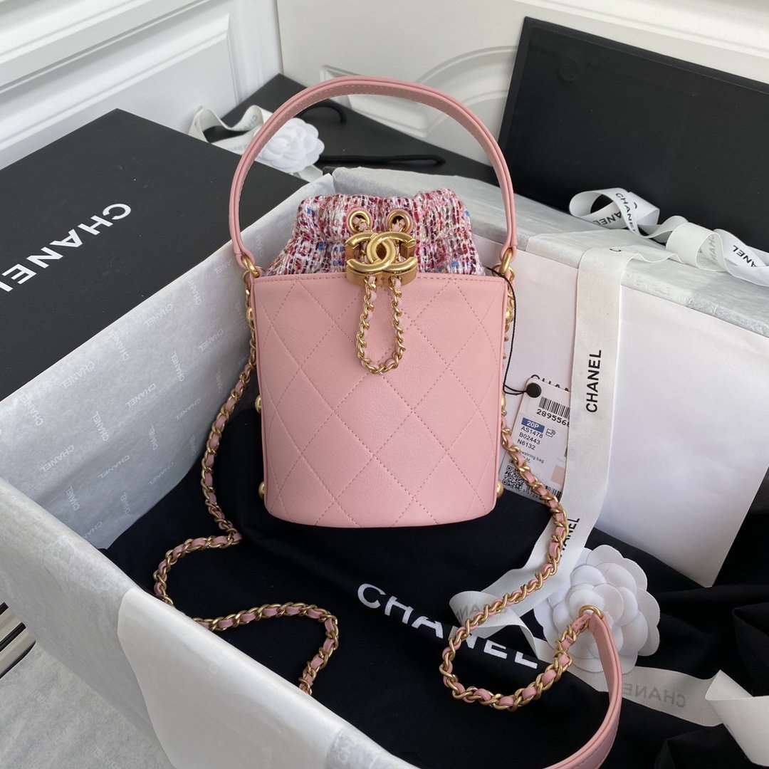 chanel-2020-tweed-soul-bucket-bag-pink-copy Handle