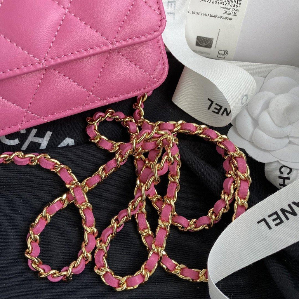 classic-handbag-3 Crossbody