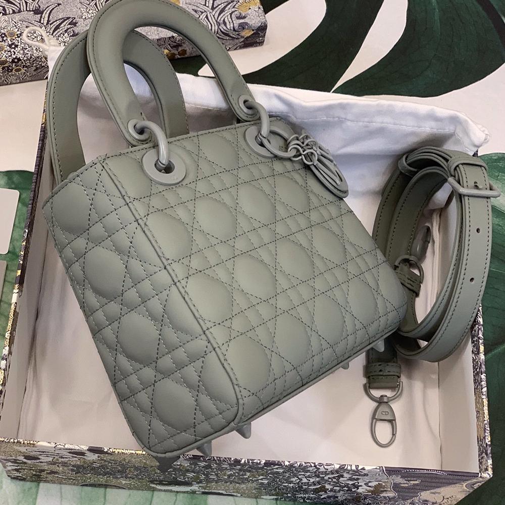 lady-dior-my-abcdior-bag-4 Handle