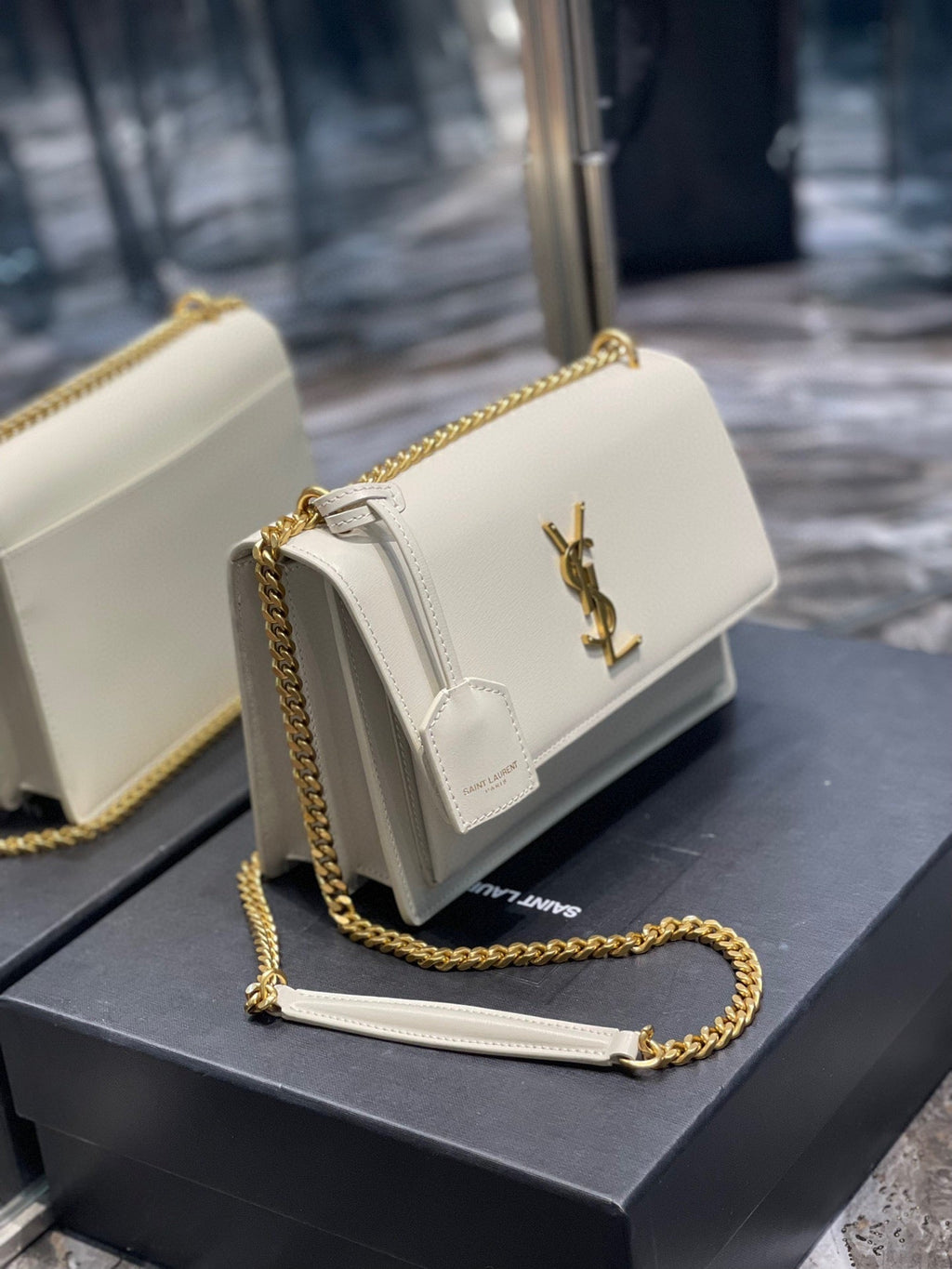 ysl-medium-sunset-bag-22-white-lambskin-gold-tone-22-x-16-x-8cm Crossbody