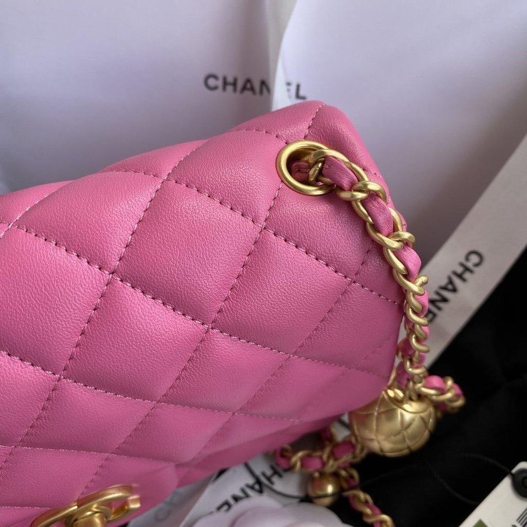 mini-flap-bag-4 Crossbody
