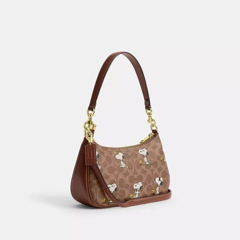 peanuts-teri-snoopy-shoulder-bag Shoulder