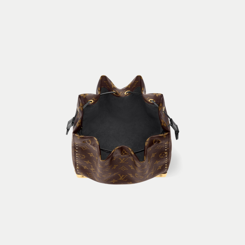 lv-noe-trunk Handle