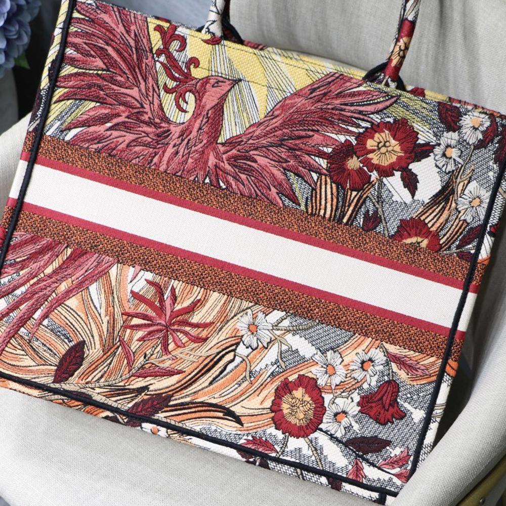 dior-book-tote-13 Tote