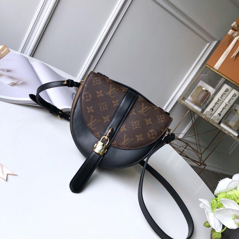 louis-vuitton-bag-6 Crossbody