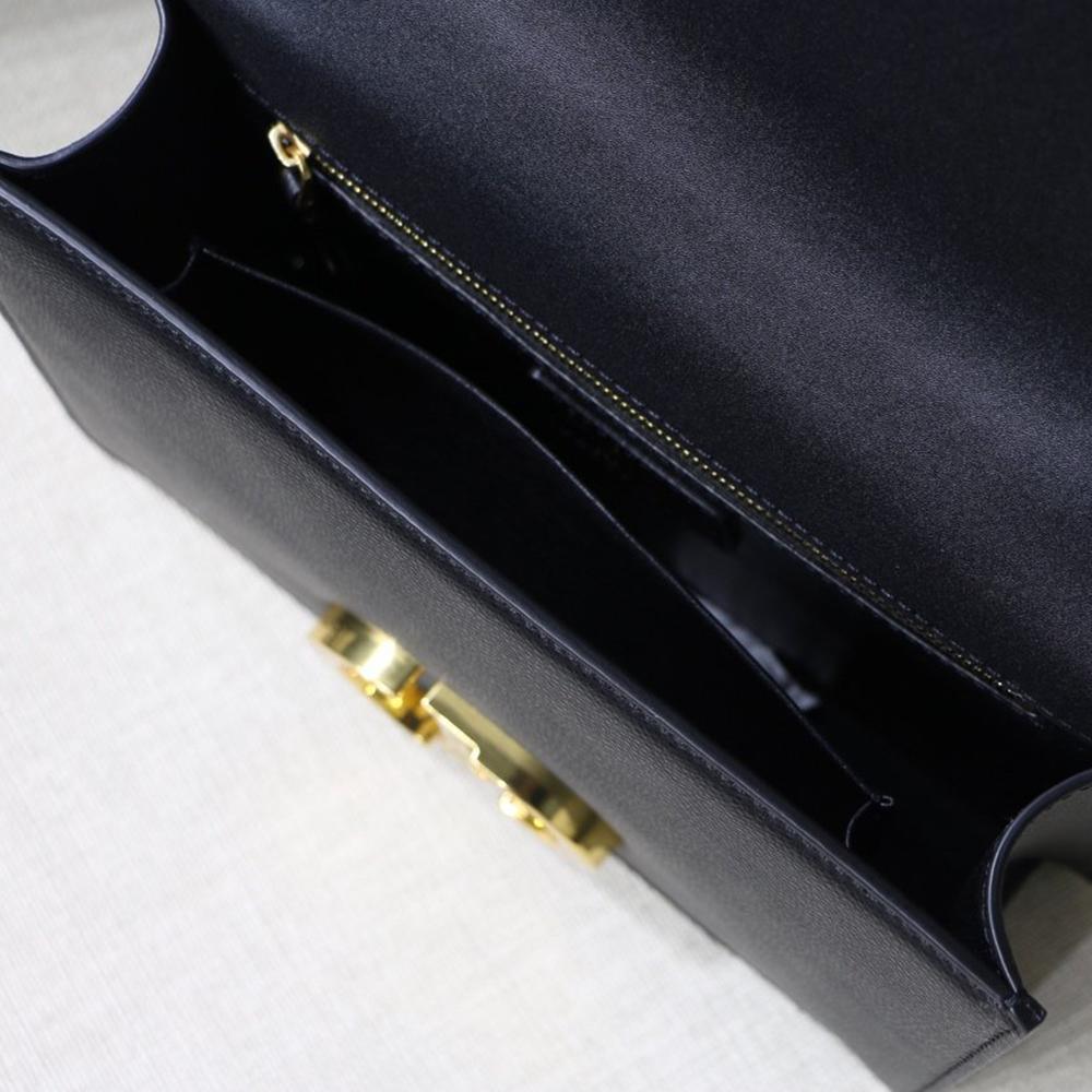 30-montaigne-bag-3 Crossbody