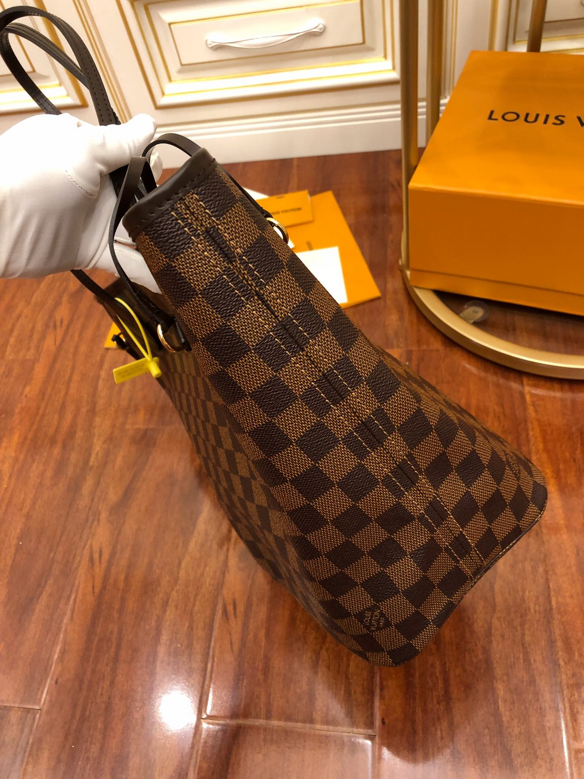 louis-vuitton-ebene-monogram-leather-bag-1 Tote